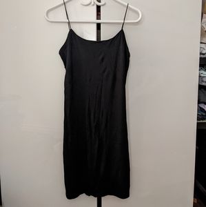 Aritzia Wilfred Free little black dress, size large